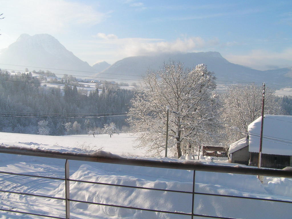 Bed and Breakfast Les Perrelles Bellecombe-en-Beauges Exterior foto